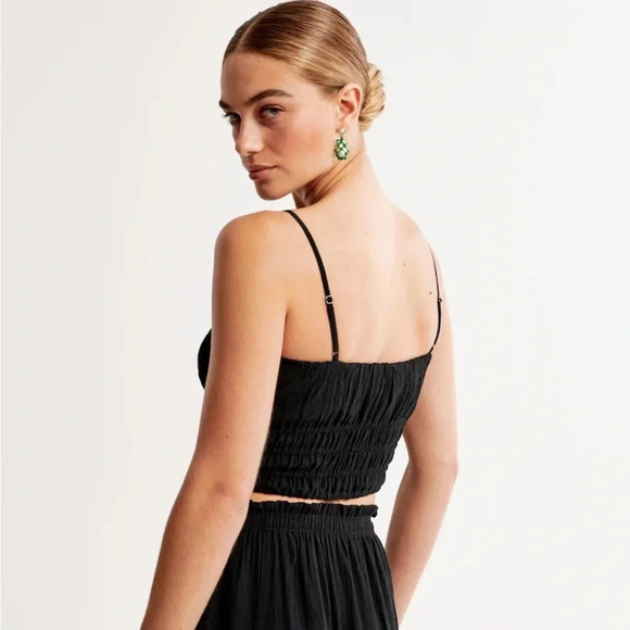 Abercrombie Crinkle textured tank - Picture 3 of 9